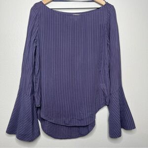 Cloth and Stone Anthropologie Women Top Small‎ Purple Bell Sleeve Boho Fairy